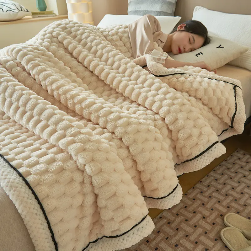 Velvet Warm Sleeping Blanket Soft Comfortable Skin Friendly Coral Fleece Blankets For Bed Cozy Thicken Autumn Winter Blanket