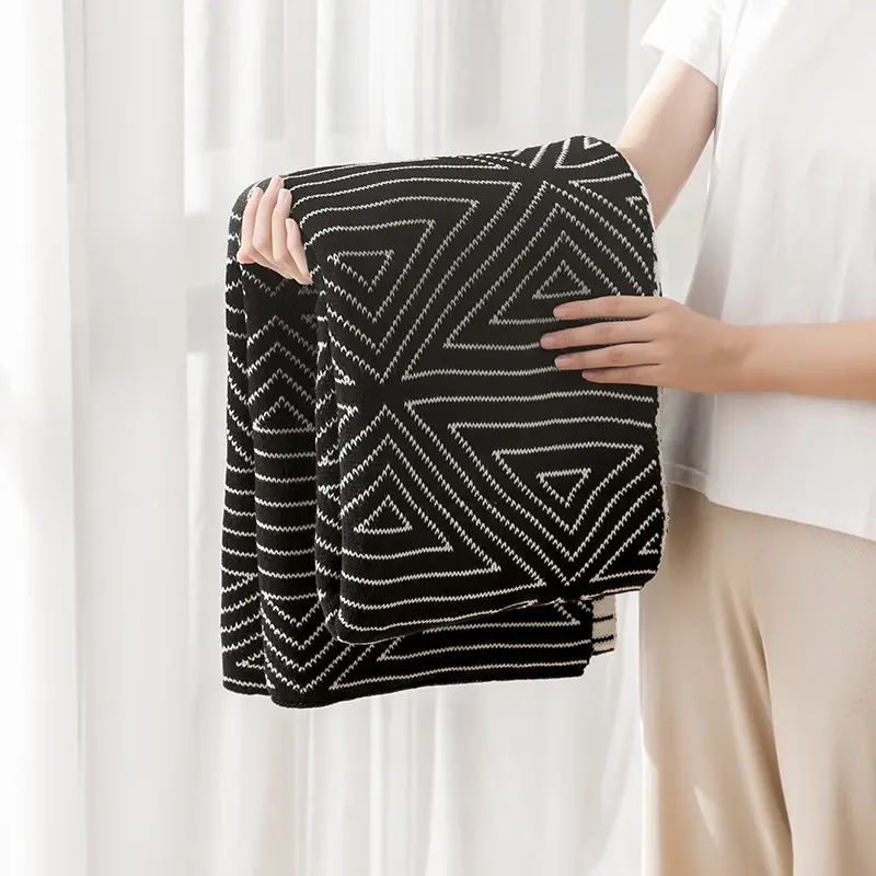 Knitted Triangular Pattern Thin Blanket for Spring Autumn Nordic Cozy Sofa Cover for Office Living Room Versatile Shawl Cushion