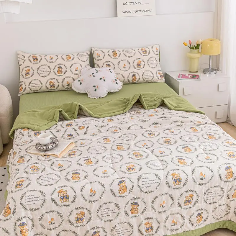 A-Class Soybean Fiber Summer Thin Quilt, Cool Summer Air Conditioning Blanket for Office Nap Student Dormitory Home Quilt