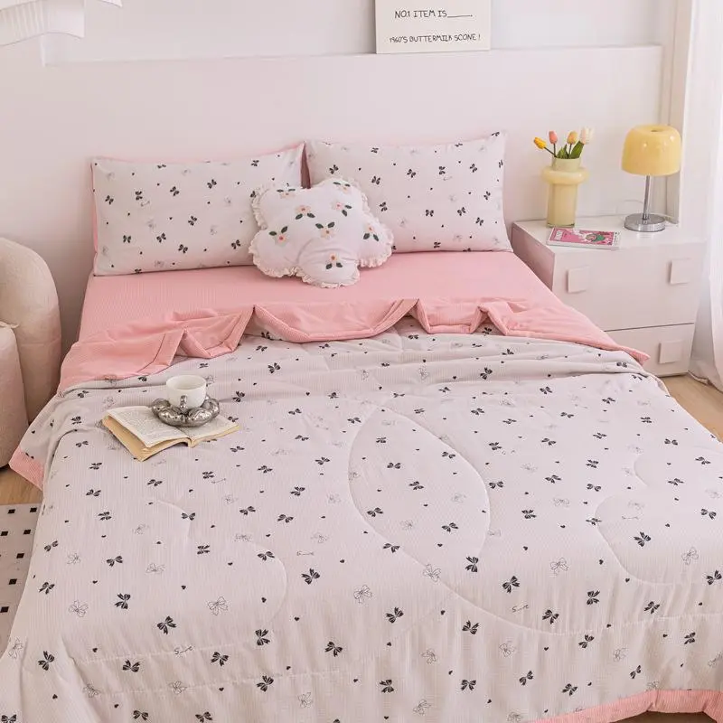 A-Class Soybean Fiber Summer Thin Quilt, Cool Summer Air Conditioning Blanket for Office Nap Student Dormitory Home Quilt