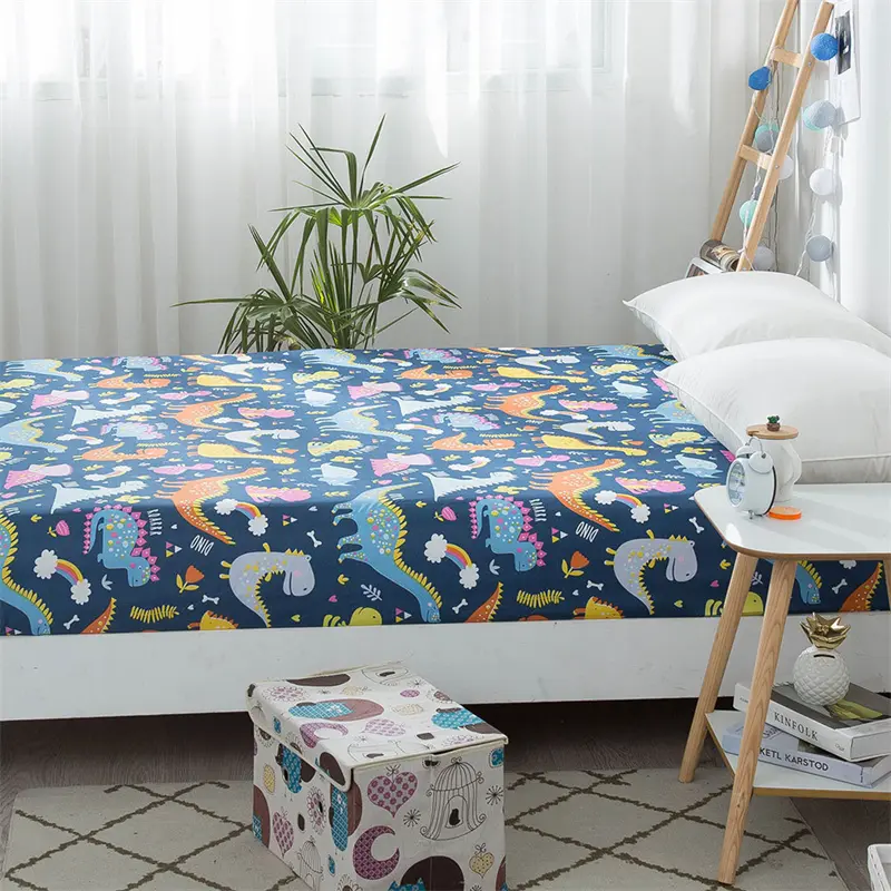 Strawberry Printed Soft Skin Friendly Bed Sheets Queen with Elastic Band Mattress Protector Fitted Sheet Comfortable Bed Linens