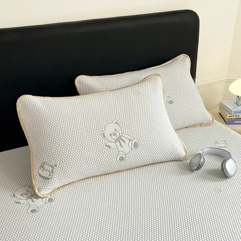 Summer Ice Bean Cooling Mat Fitted Sheet Little Bear Jacquard Breathable Bed Cover Wear-Resistant Air Conditioning Soft Pad