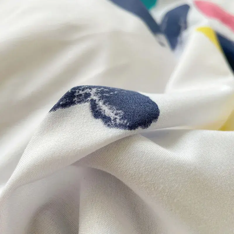 Nordic Style Letter Print Soft Bedding Sets Single or Double/king Queen Size Bedclothes Machine-Wash Non Pilling Comforter Kit