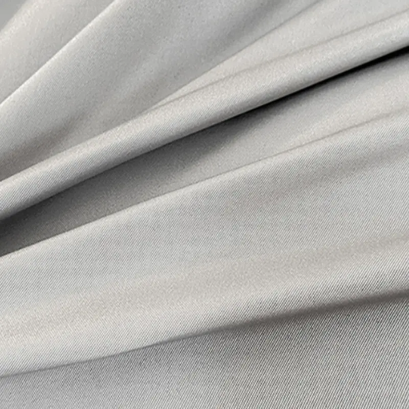Light Luxury Summer Ice Silk 4Pcs Bedding Sets Double Color Blocked Soft Comforter Set Spring Summer Cooling Quilt Cover Set