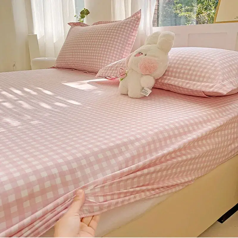 Simple Grid Pattern Washed Cotton Single Piece Bedsheet Skin Friendly Non Slip Bed Cover for Home Ultra Thin Breathable Mattress