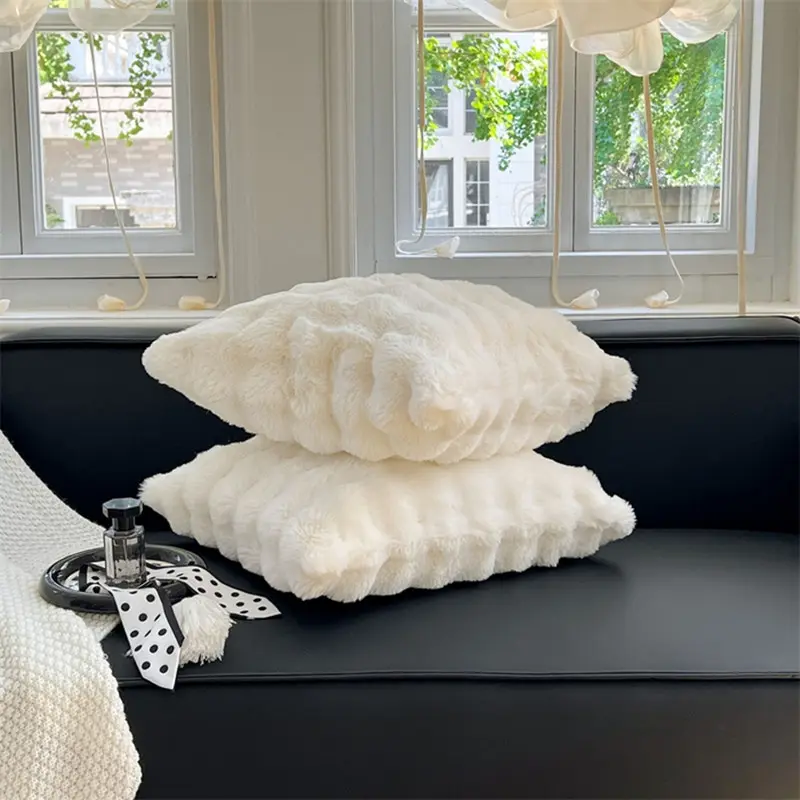 1pc Luxury Faux Rabbit Fur Cushion Cover 50*50cm Plush Milk White Throw Pillowcase for Sofa Bed Living Room Home Decor NO Inner