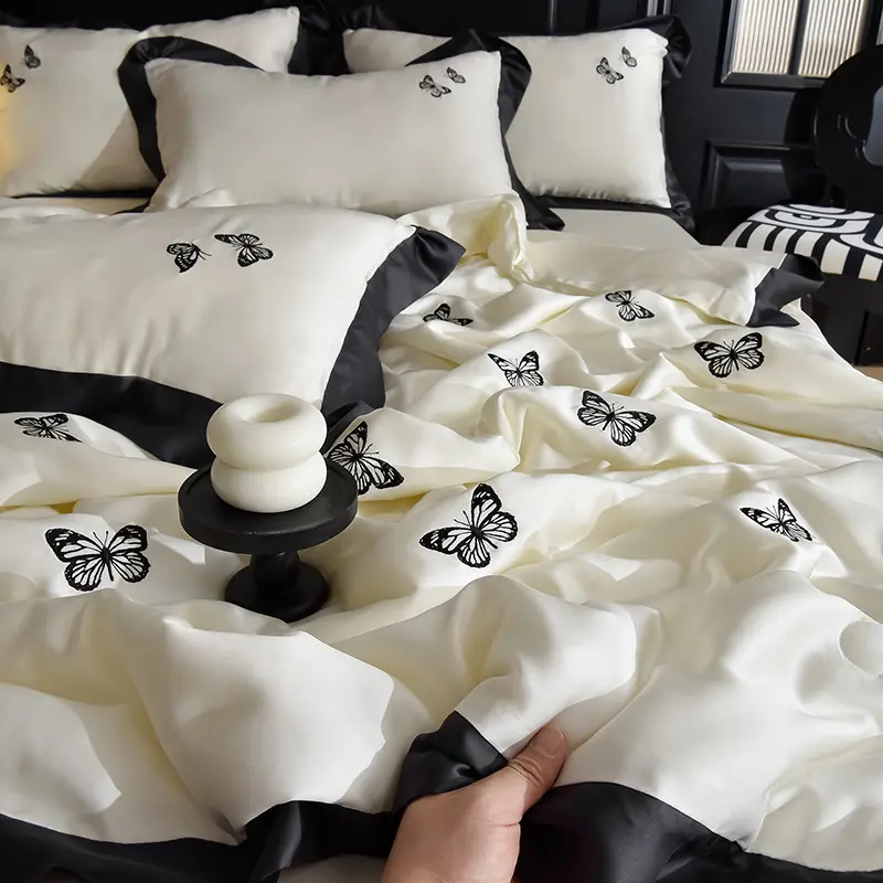 White Butterfly Quilts Summer Patchwork Quilts Silky High Quality Bedding with Embroidery 200*230cm INS Fashion Drop Shipping