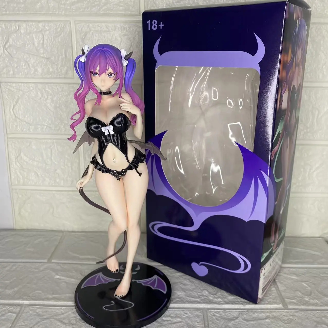 Cartoon manual MOMOKO luminous charm devil-27CM anime girls limited model manual fashion toy statue gift manual