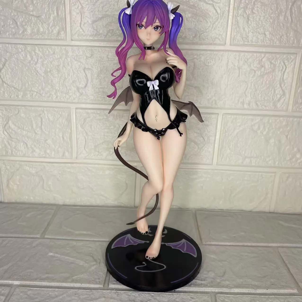 Cartoon manual MOMOKO luminous charm devil-27CM anime girls limited model manual fashion toy statue gift manual