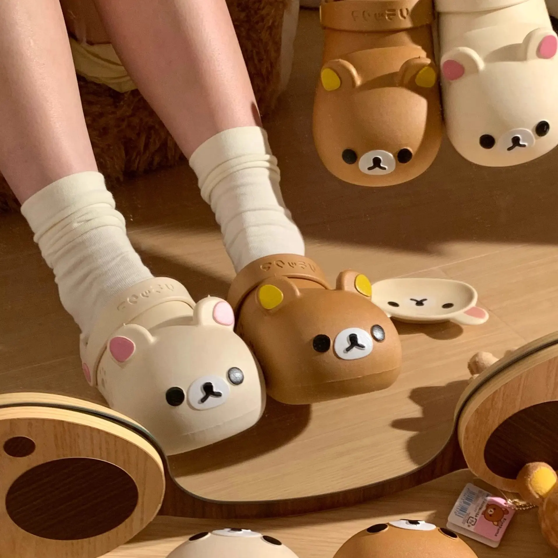 Rilakkuma Hole Shoes Cute Cartoon Bear Pvc Non-Slip Anti-Odor Wear Bag Head Sandals Cute Summer Beach Shoes birthday Gift