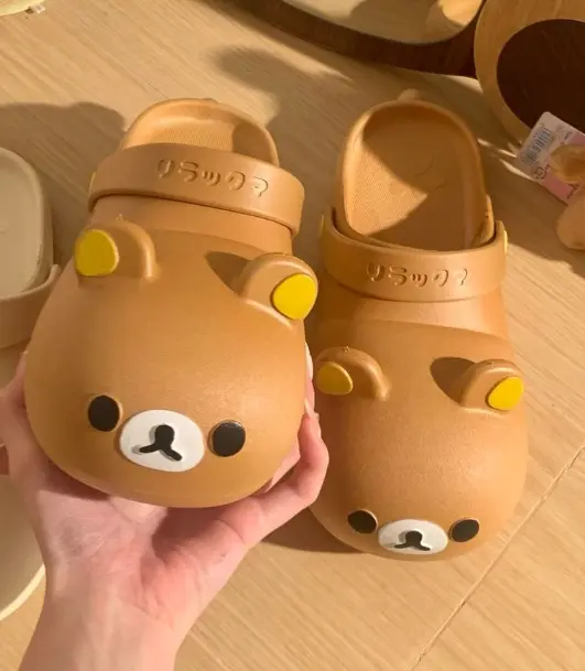 Rilakkuma Hole Shoes Cute Cartoon Bear Pvc Non-Slip Anti-Odor Wear Bag Head Sandals Cute Summer Beach Shoes birthday Gift