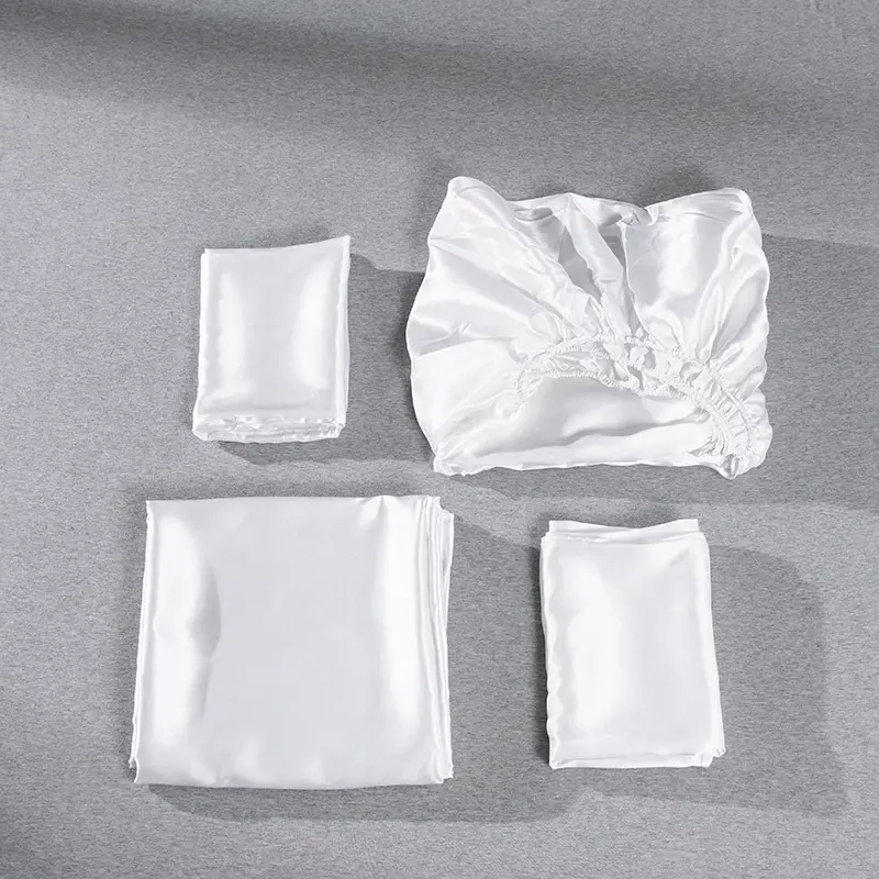 Elegant Satin Bedding Set - Premium Quality Flat and Fitted Sheet Set with Pillowcases for a Sumptuous and Opulent Sleep