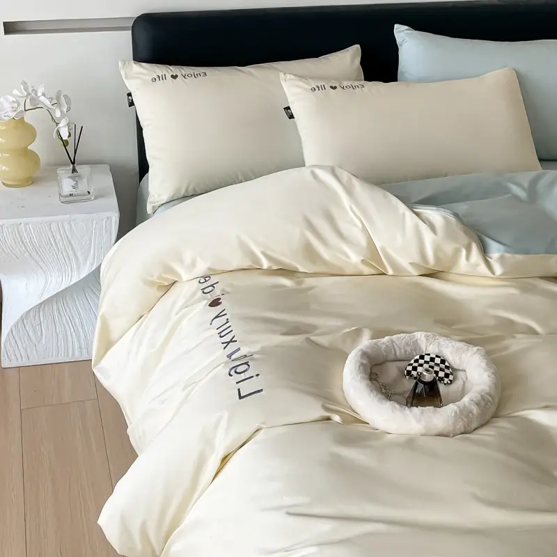 Luxurious A-Class 100S Long-Staple Cotton Sateen Embroidered Bedding Set,Duvet Cover and 2Pillowcases,Elegant Bedding Ensemble