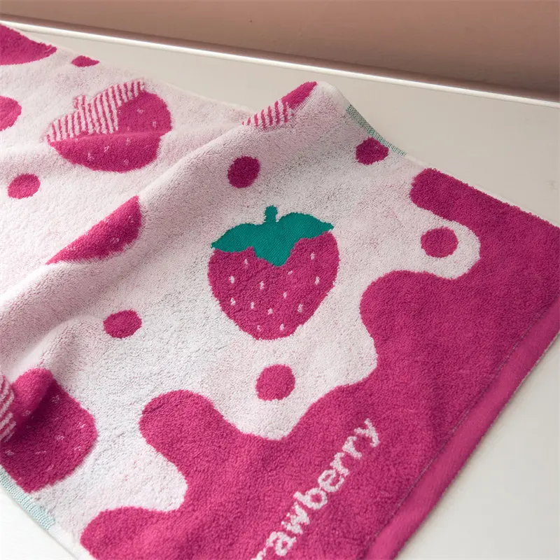 Strawberry Soft Cotton Baby Bath Towel Cartoon Fruit Kids Face Towel Soft Absorbent Washcloth Grape Lemon Children Shower Towels