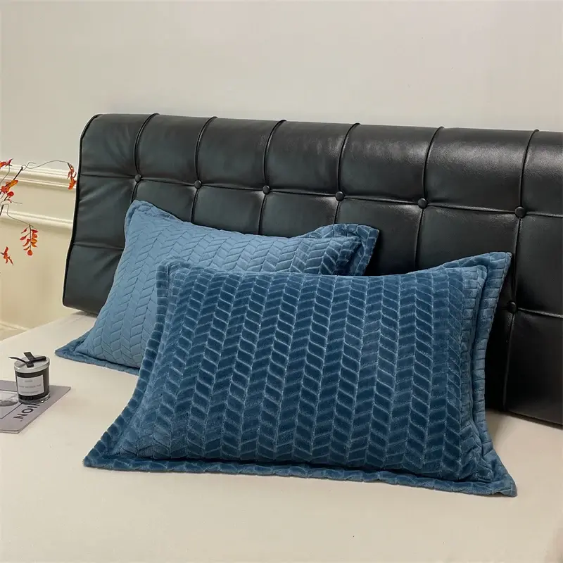 Plush Flannel Pillowcase with Jacquard Wheat Pattern - Cozy & Durable, Add a Touch of Rustic Charm to Your Bedroom