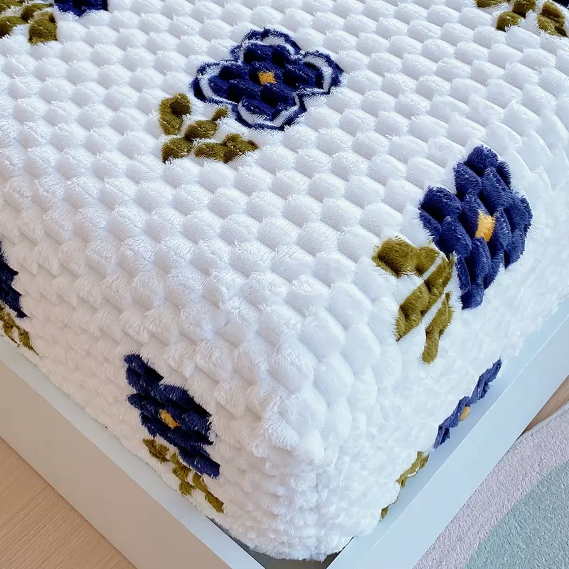 Ultra Plush Flannel Bed Fitted Sheet,Mattress Cover- Cozy Softness, Luxurious Warmth, Perfect for a Snug Night's Sleep