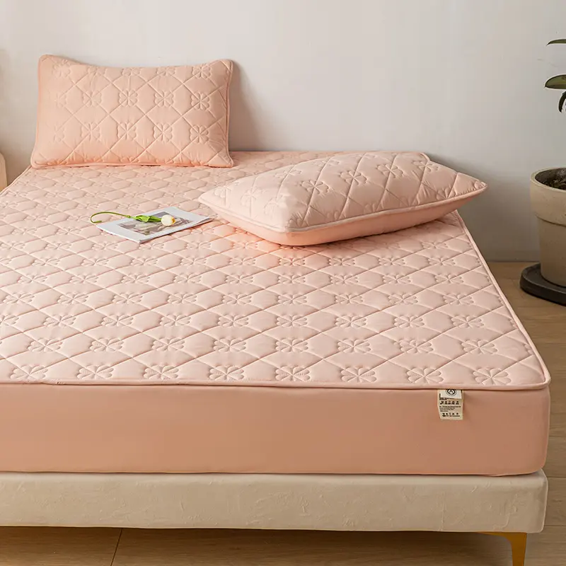 Luxury Quilted Waterproof Mattress Protector,Mattress Cover - Premium Quality,Breathable,Silent, A-Class Protection for Your Bed