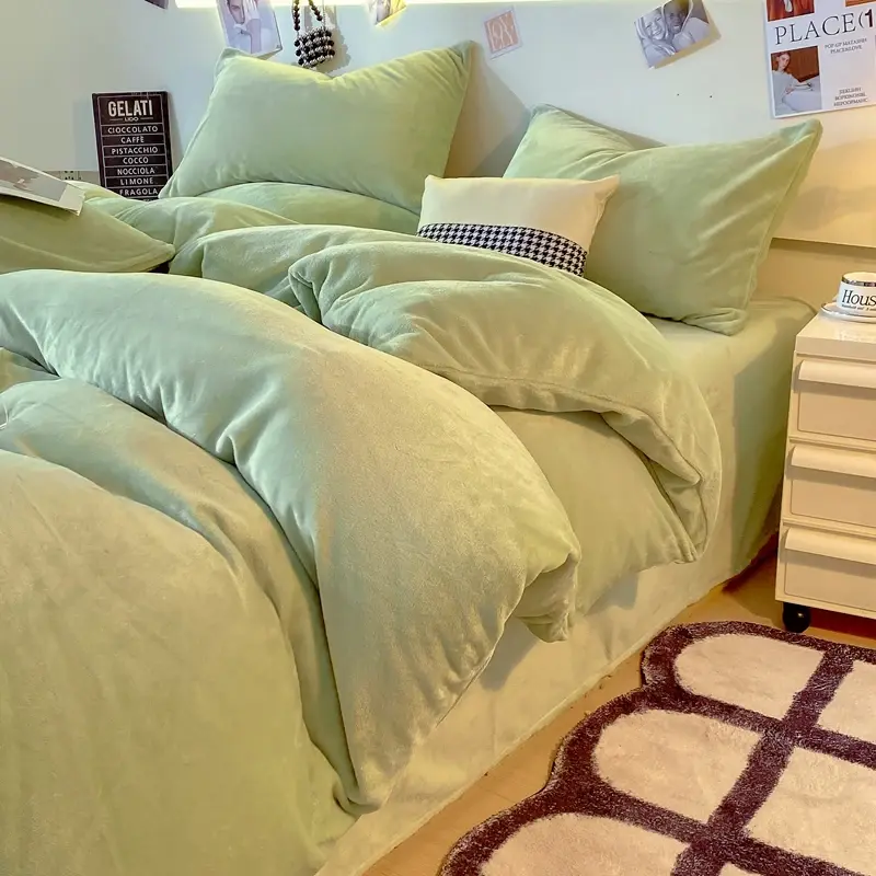 Sumptuous Warmth: High-Weight Flannel Duvet Cover 1Pc- Solid Color, Ultra Soft, Cozy Bedding for a Blissful Night's Sleep