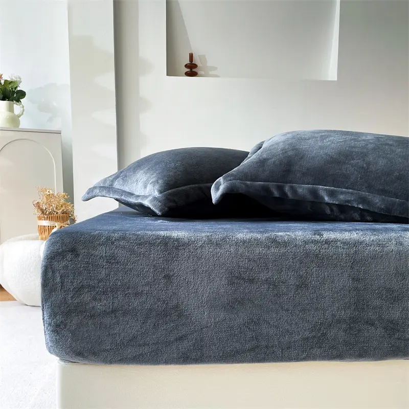 Sumptuous Softness: Solid Color Extra-Thick Flannel Fitted Sheet - Super Soft, Heavyweight, Embrace Cozy Comfort