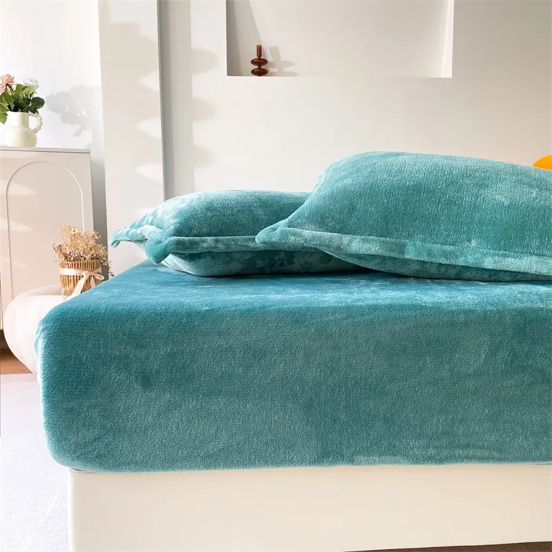 Sumptuous Softness: Solid Color Extra-Thick Flannel Fitted Sheet - Super Soft, Heavyweight, Embrace Cozy Comfort