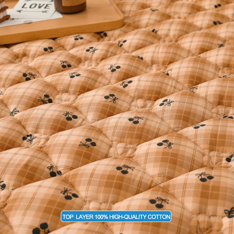 Premium Mattress Protector - Mattress Cover & Breathable Quilted- Antimicrobial, Noise-Free & Hypoallergenic,Cherry Plaid