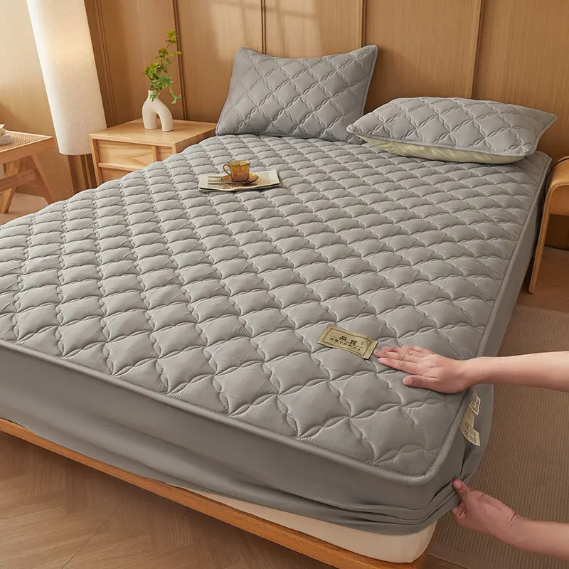 Breathable MattressCover - Hotel Quality Antibacterial Mattress Protector- Soft, Hypoallergenic, , No Pillowcase,Multiple Sizes