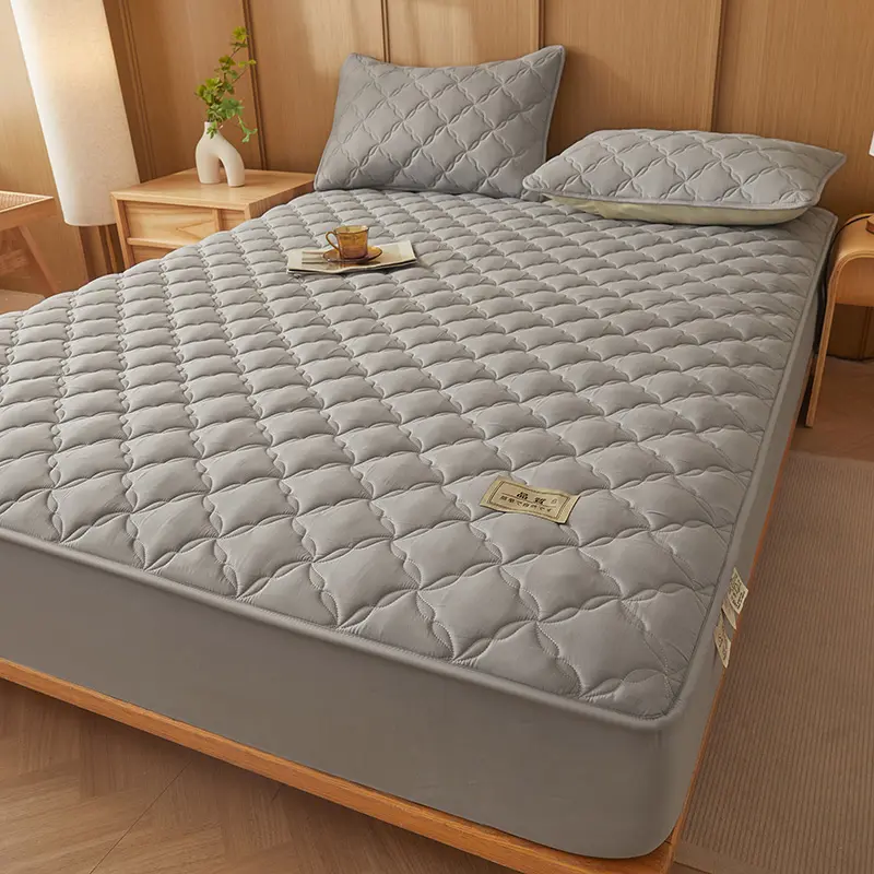 Breathable MattressCover - Hotel Quality Antibacterial Mattress Protector- Soft, Hypoallergenic, , No Pillowcase,Multiple Sizes