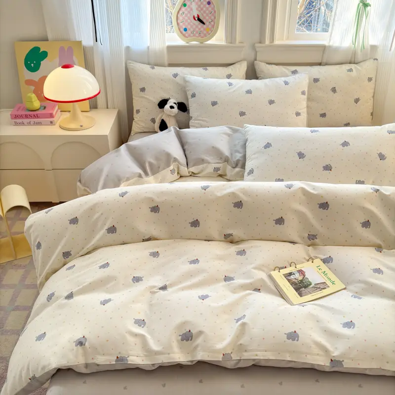 100% Cotton Luxury Duvet Cover Set with 2 Pillowcases - Fresh Cartoon Style, Elegant & Breathable Bedding Set, Multiple Sizes