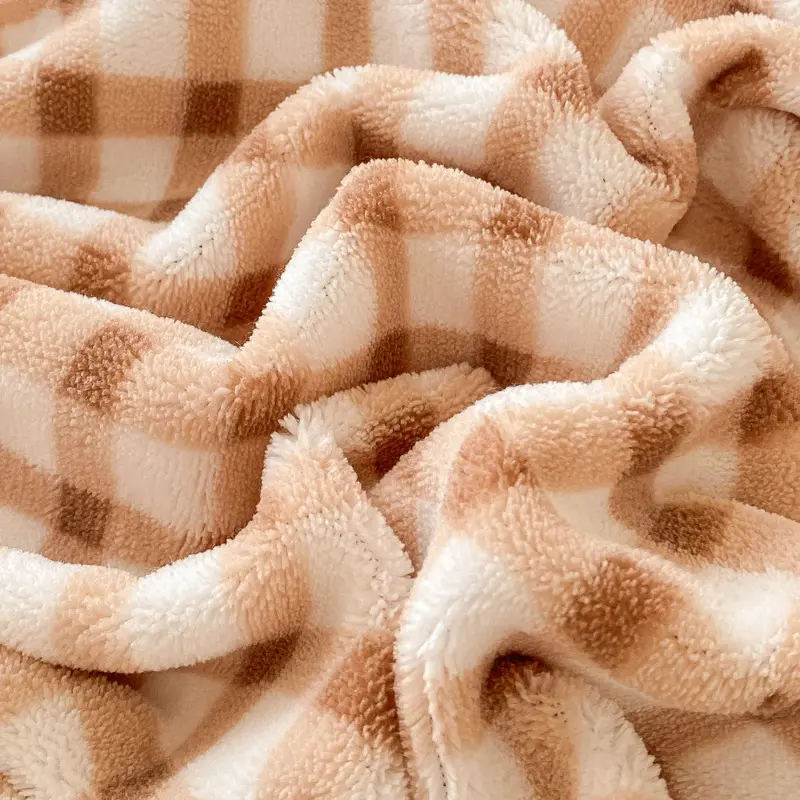 Elegant Plaid Flannel Bed Fitted Sheet - Luxurious Soft and Warm, Hypoallergenic, Ensures a Comfortable Serene Sleep Experience