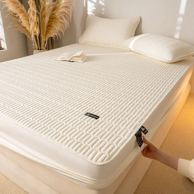 Waterproof Quilted Mattress Protector - Antimicrobial Hypoallergenic Mattress Cover, Noiseless Fitted Sheet,Fits up to 28cm deep