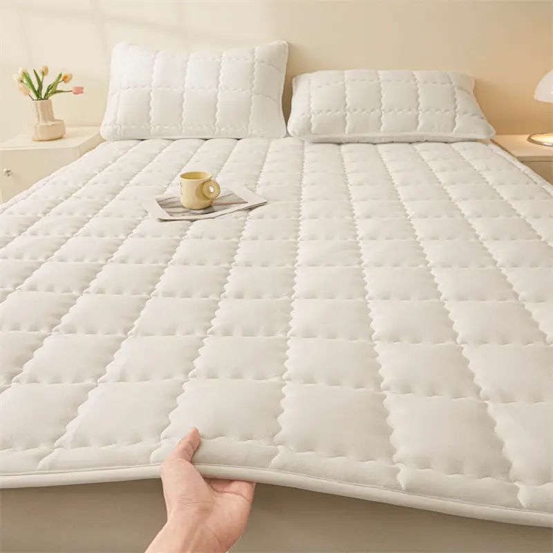 Hypoallergenic Quilted Mattress Protector - Breathable Noiseless Mattress Cover Pad with 4 Elastic Corner Straps,Solid Color