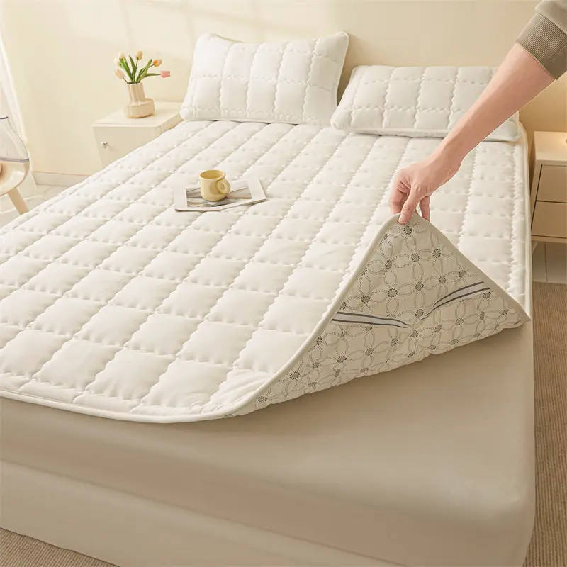 Hypoallergenic Quilted Mattress Protector - Breathable Noiseless Mattress Cover Pad with 4 Elastic Corner Straps,Solid Color