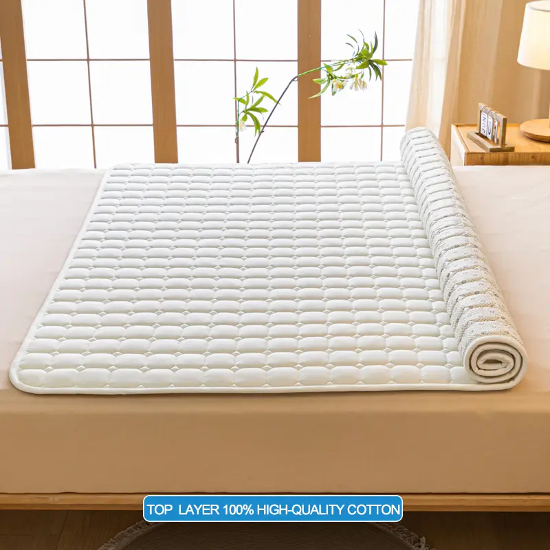 Soft Mattress Cover Quilted Breathable Mattress Protector Anti-Slip Pad Bed Sheet with Straps Hypoallergenic, for All Seasons