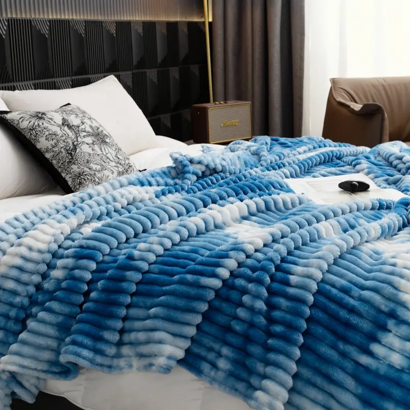 Soft Plush Fleece Throw Blanket,Ultra Warm Cozy Blanket for All Seasons, Hypoallergenic, Machine Washable, Lightweight