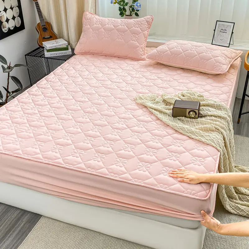 Quilted Mattress Protector - Antibacterial Durable Mattress Cover, Jacquard Design, Breathable & Hypoallergenic - Easy Care