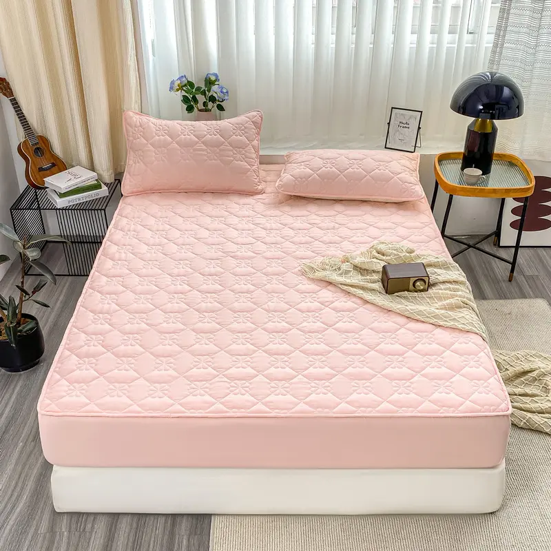 Quilted Mattress Protector - Antibacterial Durable Mattress Cover, Jacquard Design, Breathable & Hypoallergenic - Easy Care