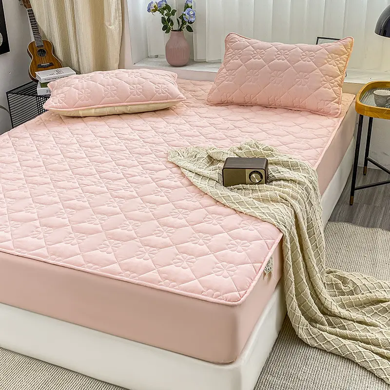Quilted Mattress Protector - Antibacterial Durable Mattress Cover, Jacquard Design, Breathable & Hypoallergenic - Easy Care