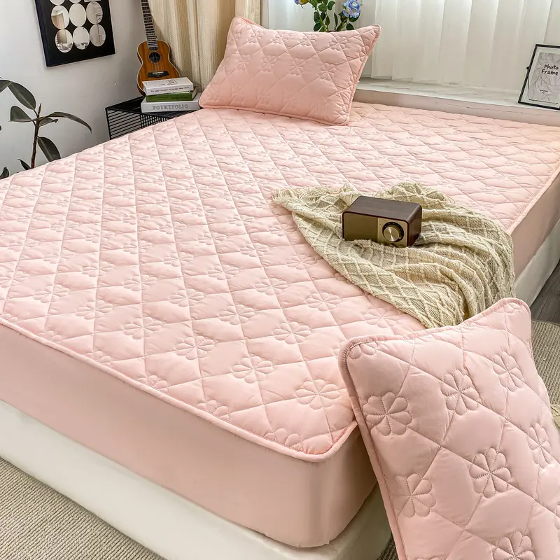 Quilted Mattress Protector - Antibacterial Durable Mattress Cover, Jacquard Design, Breathable & Hypoallergenic - Easy Care