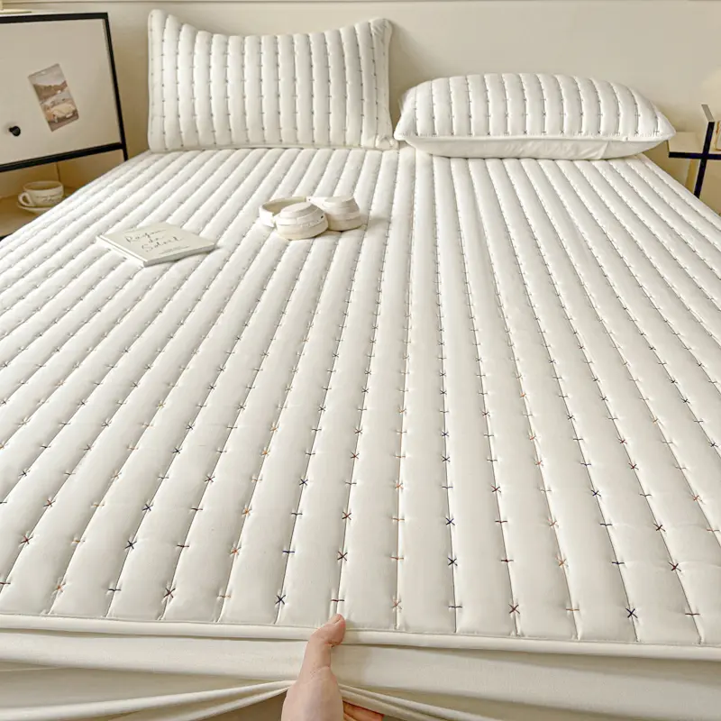 Top Cotton Mattress Protector - Antimicrobial Mattress Cover, Silent Non-Slip Fitted Sheet - Hypoallergenic, Breathable