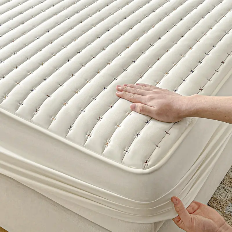 Top Cotton Mattress Protector - Antimicrobial Mattress Cover, Silent Non-Slip Fitted Sheet - Hypoallergenic, Breathable