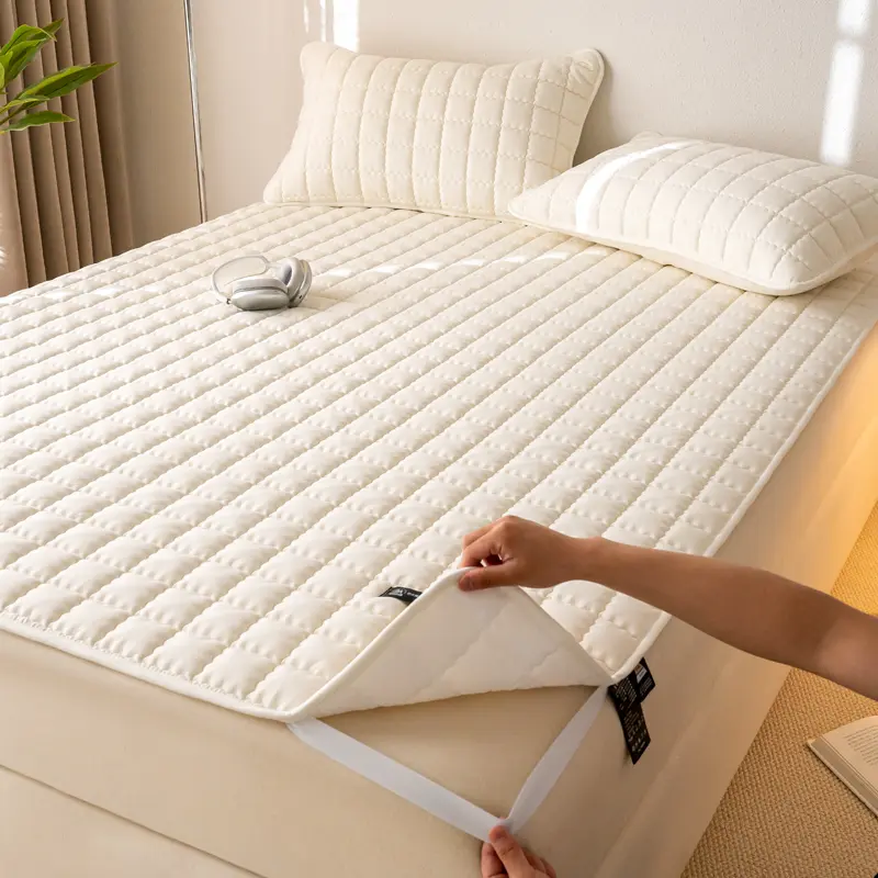Waterproof Mattress Protector - Antimicrobial Mattress Cover with Elastic Straps - Hypoallergenic, Noiseless Thin Mattress
