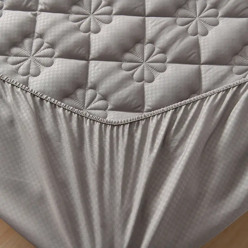 Thickened Quilted  Mattress Cover Breathable Soft Bed Cover Bed Linen Elastic Fitted Sheet for Twin Full Queen King Bed