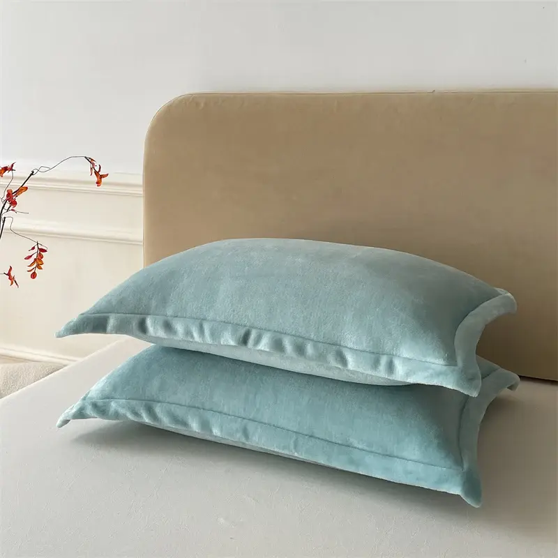 Snug Luxurious Flannel Pillowsham, Solid Color Pillowcase - Supreme Softness, Cozy,Perfect for a Restful Sleep