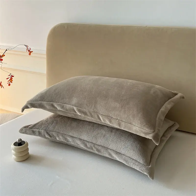 Snug Luxurious Flannel Pillowsham, Solid Color Pillowcase - Supreme Softness, Cozy,Perfect for a Restful Sleep