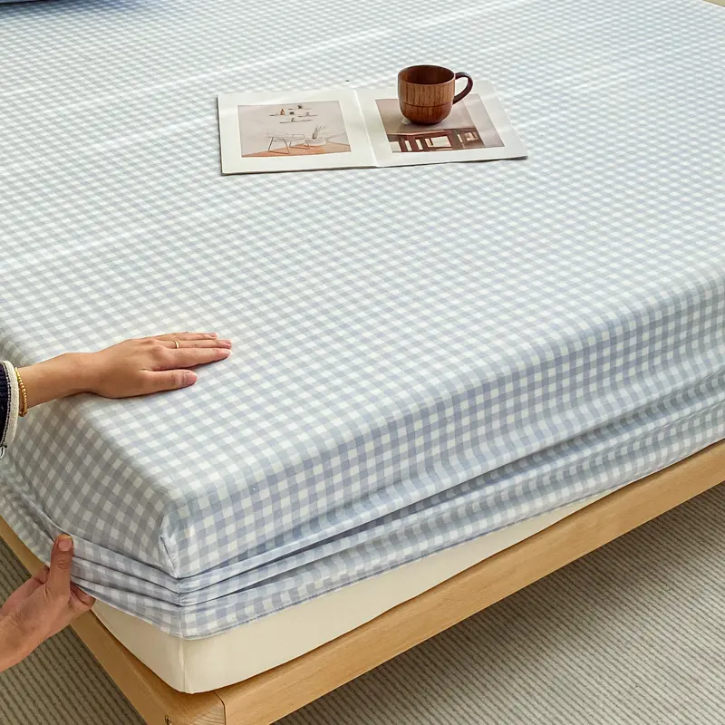 New Pre-Washed Fitted Sheet 1Piece- Classic Plaid Design, Ultra-Soft Microfiber Fabric, Breathable Mattress Cover -Easy Care
