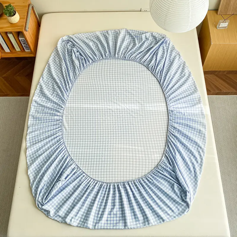 New Pre-Washed Fitted Sheet 1Piece- Classic Plaid Design, Ultra-Soft Microfiber Fabric, Breathable Mattress Cover -Easy Care