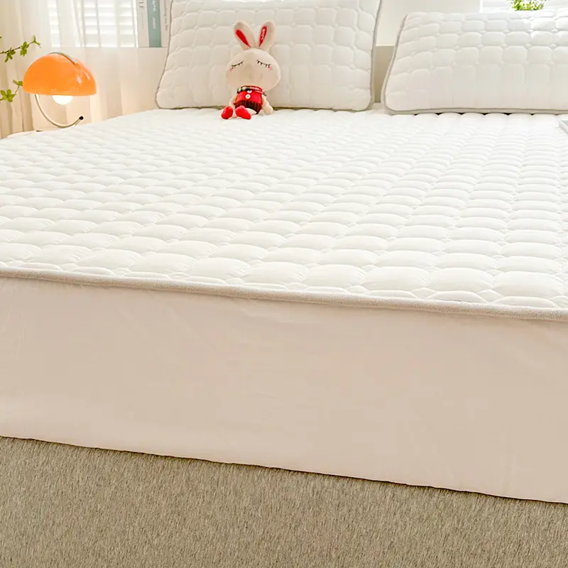 1 Piece Yarn-Dyed Cotton Mattress Protector - Antibacterial Mattress Cover, Hypoallergenic Fitted Sheet, No Pillowcase