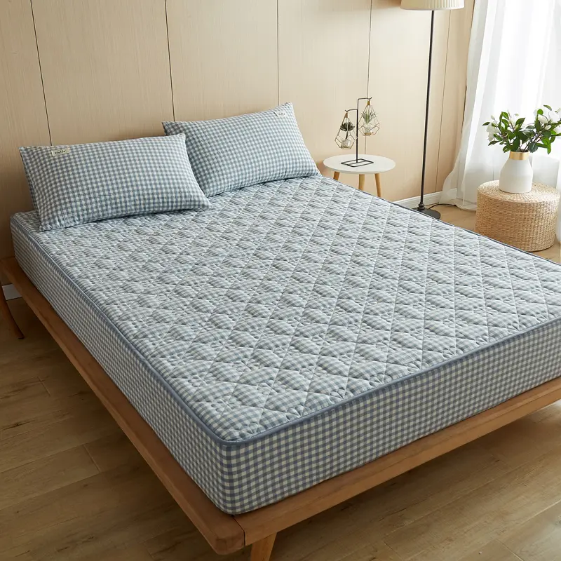 Yarn-Dyed Washed Cotton Mattress Protector 1 Piece-Breathable Antibacterial Anti-Slip Hypoallergenic, Noiseless Mattress Cover