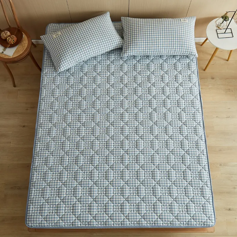 Yarn-Dyed Washed Cotton Mattress Protector 1 Piece-Breathable Antibacterial Anti-Slip Hypoallergenic, Noiseless Mattress Cover
