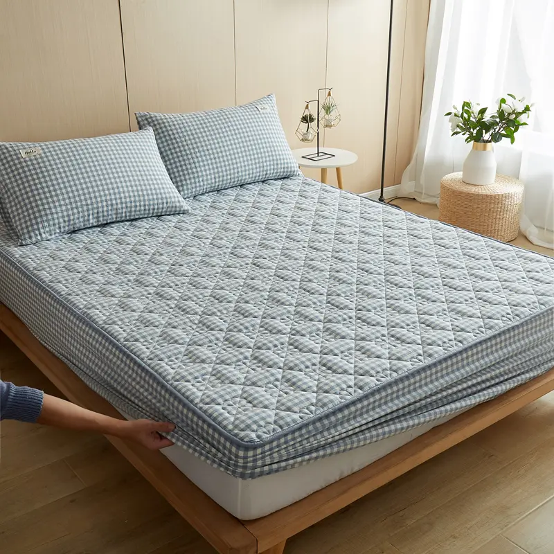 Yarn-Dyed Washed Cotton Mattress Protector 1 Piece-Breathable Antibacterial Anti-Slip Hypoallergenic, Noiseless Mattress Cover